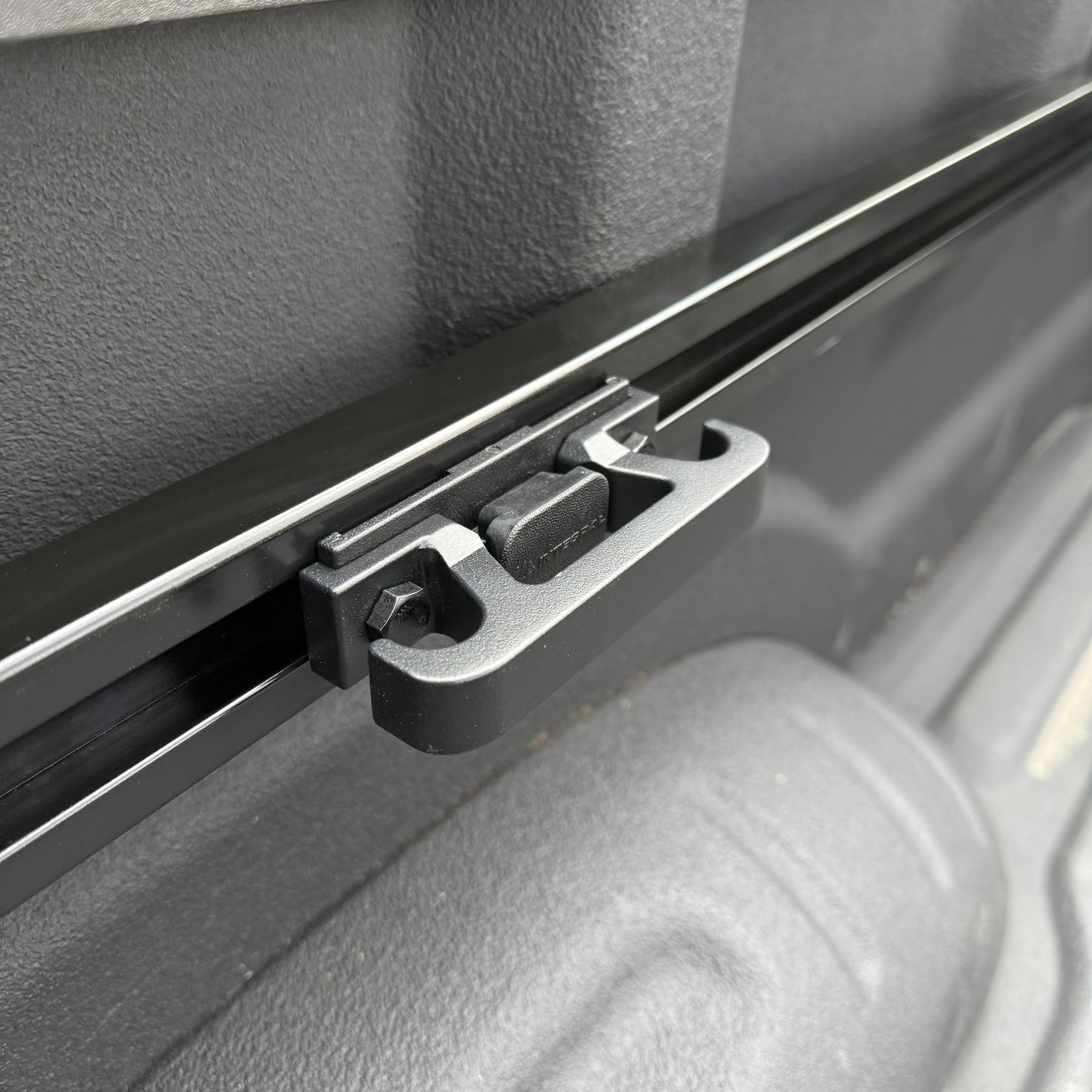 Integral Rails + Tie-down Cleats - Ford F150 & Raptor 2015+ (5.5' Bed Only)