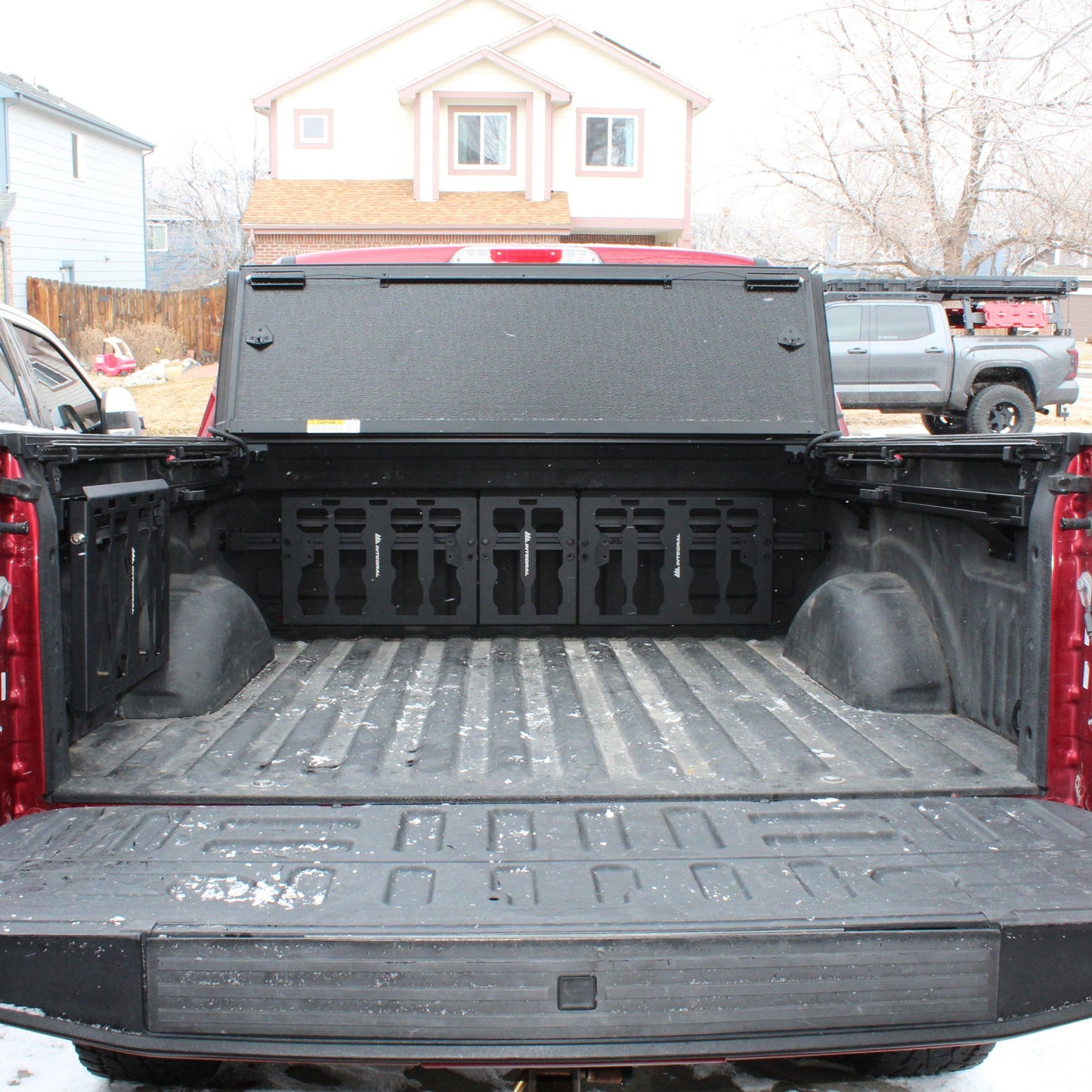 Integral Bulkhead Rail with Panel Kit - Super Duty (2017+) - Compatible with Milwaukee Tool Packout Organizers